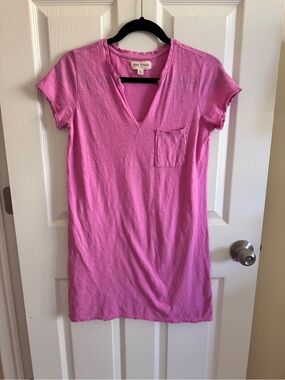Anthropologie cloth & stone bright pink v-neck washed pocket t-shirt dress